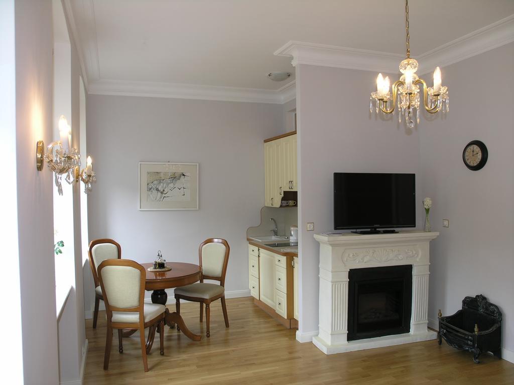 Апартаменты Apartman Lux Skroupova Карловы Вары Экстерьер фото
